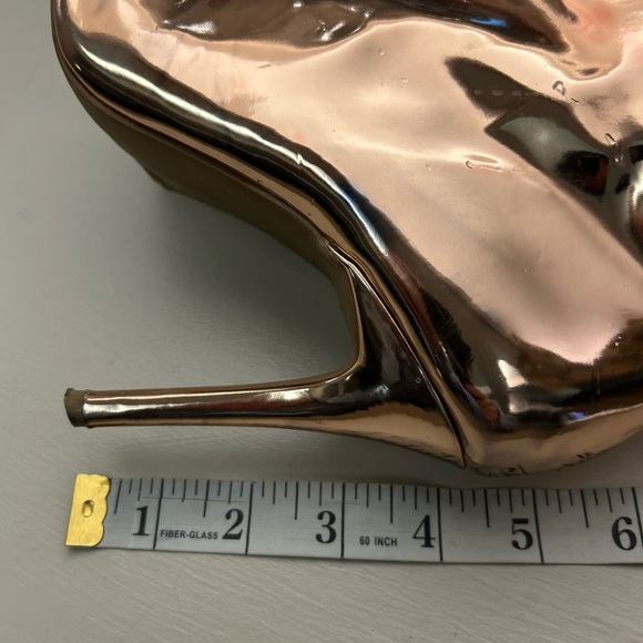 Boots Elegant Metallic Ankle Boots 7 Great gold metallic color! CLEAN WILD DIVA - Picture 3 of 11